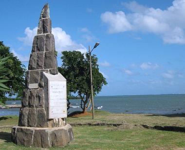 Mauricijský Poudre d'Or - památník Saint Géran