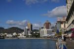 Mauritijské město Port Louis u moře