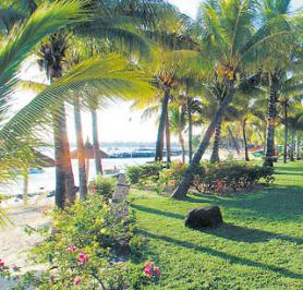 Mauritius a hotel Beachcomber Le Mauricia se zahradou